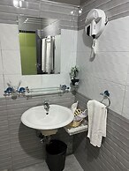 RUSTY ROCK BEACH RESORT & SPA