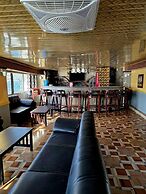 RUSTY ROCK BEACH RESORT & SPA