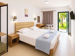 Agnes Beach Hotel Apartments