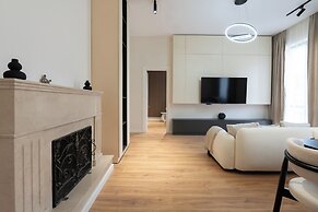 Boutique 2BR Flat near Rustaveli MS