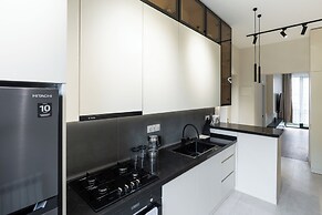 Boutique 2BR Flat near Rustaveli MS