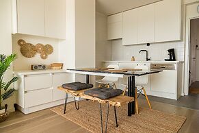 Apartment With Frontal sea View on the Seaside