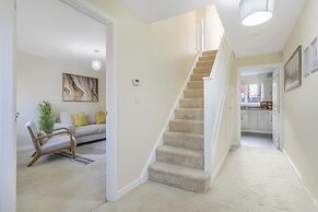 Spacious 5-bed Contractor House - Parking Wi-fi