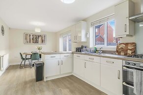 Spacious 5-bed Contractor House - Parking Wi-fi