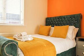 Spacious 5-bed Contractor House - Parking Wi-fi