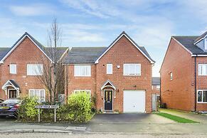 Spacious 5-bed Contractor House - Parking Wi-fi