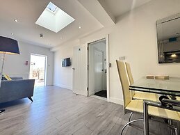 Ox Heathrow Stay