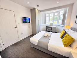 Ox Heathrow Stay