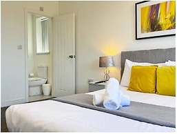 Ox Heathrow Stay