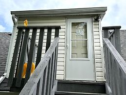 Cozy Duplex 2nd Floor Suite