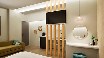 Anemone Luxury Suites