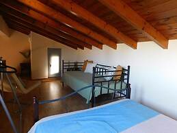 Vassia Holiday Home's