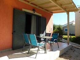 Vassia Holiday Home's