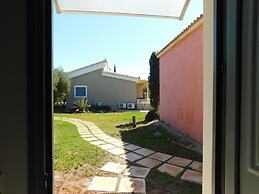 Vassia Holiday Home's