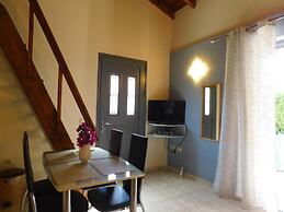 Vassia Holiday Home's