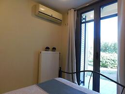 Vassia Holiday Home's