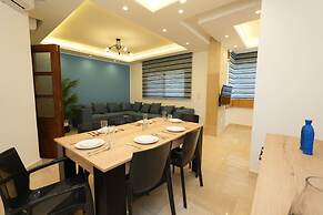The Blue Apartment Badaro 3 Bdrm 24 7 Electric
