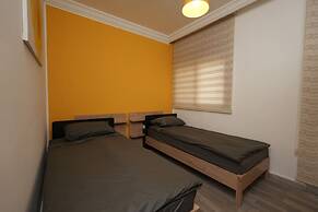 The Yellow Apartment Badaro 3 Bdrm 24 7 Electric