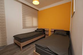 The Yellow Apartment Badaro 3 Bdrm 24 7 Electric