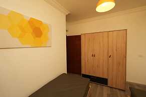 The Yellow Apartment Badaro 3 Bdrm 24 7 Electric