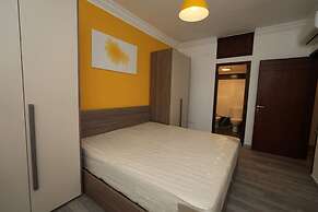 The Yellow Apartment Badaro 3 Bdrm 24 7 Electric