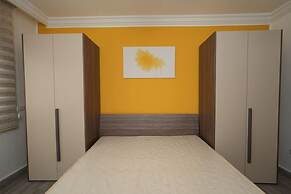 The Yellow Apartment Badaro 3 Bdrm 24 7 Electric