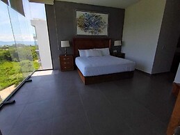 Torres Mittah