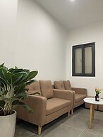 Alley Home & Apartment
