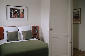 A Place - Schuttershofstraat 1
