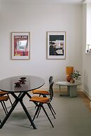 A Place - Schuttershofstraat 1