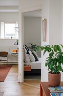 A Place - Schuttershofstraat 1