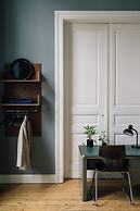 A Place - Schuttershofstraat 1