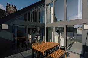 A Place - Schuttershofstraat 5