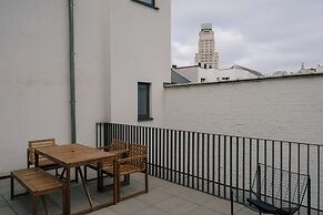 A Place - Schuttershofstraat 5