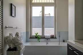 A Place - Meir 41