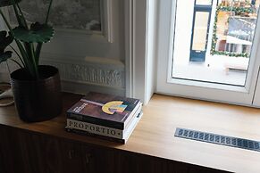 A Place - Schuttershofstraat 55