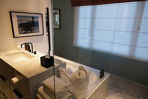 A Place - Schuttershofstraat 55