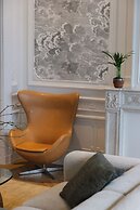 A Place - Schuttershofstraat 55