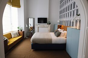 A Place - Schuttershofstraat 55