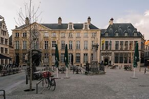 A Place  Vrijdagmarkt 18