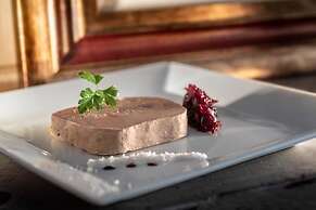 Logis Hotel Restaurant Mont Aigoual