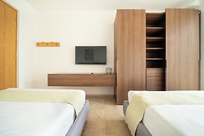2 BR Condo with Rooftop Pool - Sasha II