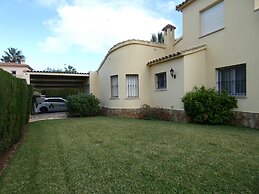 Ch103 in Oliva With 3 Bedrooms and 2 Bathrooms