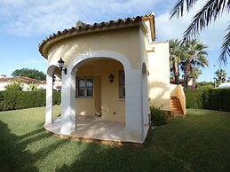 Ch103 in Oliva With 3 Bedrooms and 2 Bathrooms