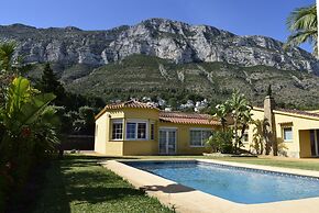 Ch4316 in Denia With 4 Bedrooms and 3 Bathrooms