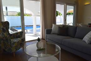05 Ch3200 in Denia With 3 Bedrooms and 2 Bathrooms