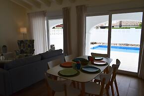 05 Ch3200 in Denia With 3 Bedrooms and 2 Bathrooms