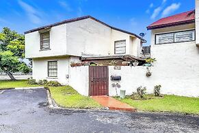 Spacious 3BR Home With Pool Access