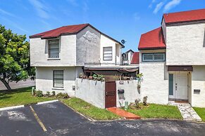 Spacious 3BR Home With Pool Access