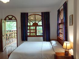 Banana Lodge